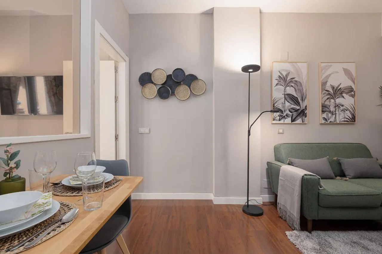 C31 Deluxe Apartment Into Cathedral Square Malaga Spain